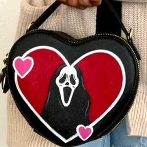 Like New Ghostface-Scream Heart Shape Bag